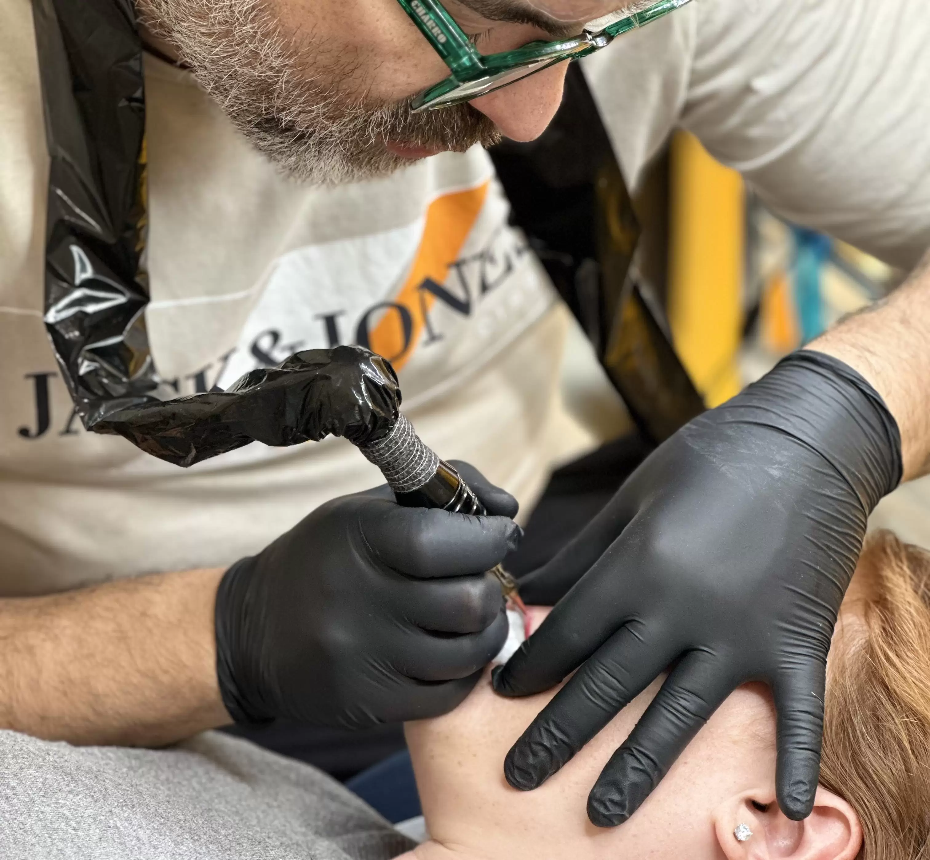 Rimozione Tatuaggi, Trucco Semipermanente Sopracciglia, Occhi e Labbra